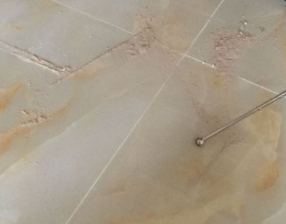 崇义瓷砖空鼓维修公司分享粘合剂选择不当在瓷砖铺贴过程中可能导致以下问题